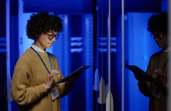 Tackling the Hidden Challenges of Network Monitoring 7